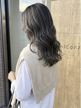 ニコリヘアワークス(nicori hair works) レイヤー×ハイライト×フォギーベージュ3