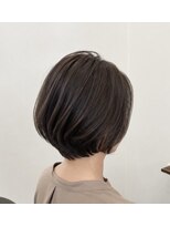 ダリア(DAHLIA)&nbsp;艶と丸みのある大人ショート