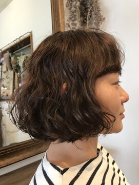 カミリー(Kamily) ナチュラルパーマ　20代　30代　40代 フェミニンボブ