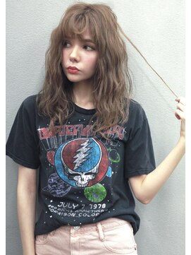 テープ(TAPE) 波ウェーブパーマ　柏　gossiphair 早坂ケースケ