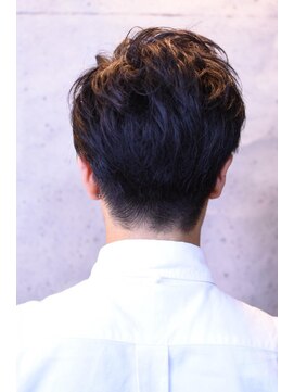 バーバーバー 八広(BARBER-BAR) アップバングショート【バーバーバー　八広】