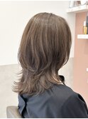 ミディアムウルフ×ベージュカラー/20代30代40代/各務原