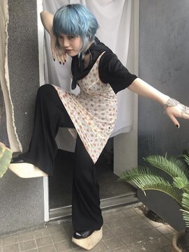 フィン(fin,) ハイライト/波巻き/マッシュパーマ/ウルフ/インナーグレージュ