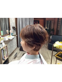 髪と頭皮に優しい"イノアカラー"がオススメ！ダメージレスで、艶感のある仕上がりに♪グレイカラーもOK◎