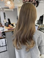 クロレ(CLORE) 透明感 艶 くすみベージュ カラー レイヤーカット