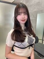 リリー(Lilley)&nbsp;くすみベージュ×姫カットレイヤー×韓国風巻き【ayana】