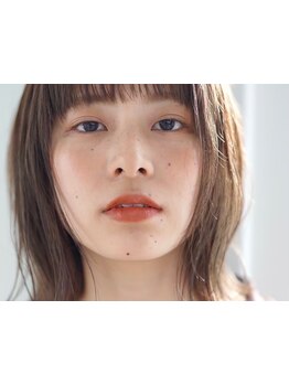 毎日をちょっとかわいく。[自分らしさ]を大事にする女性に*気になる白髪もMOKの透明感カラーで可愛いさを＋