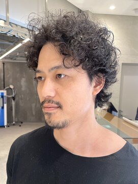 ピークアブー 原宿ハラカド(PEEK-A-BOO) ひし形シルエットのメンズクリームパーマ