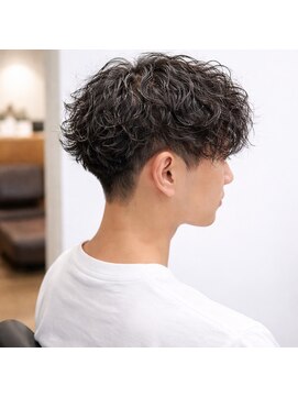 プレステージソファ 仙台(prestige Sofa) ナチュラル波巻き×ツーブロックマッシュ