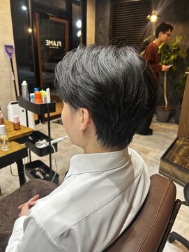 フレイム(FLAME) 毛流れセンターパート