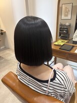 エイム(AIM)&nbsp;酸性ストレートでお手入れ簡単なボブスタイル