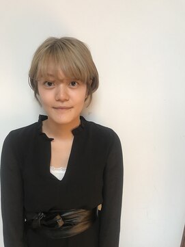 ピークスヘア(peaks hair) クリーミーイエローブロンド