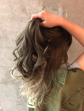 ブロッサム 東久留米店(Blossom) ミストバング/バレイヤージュ/ツートンカラー/ダークアッシュ