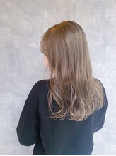ウラ(.ula) ミルクティーベージュケアブリーチダブルカラー浦和髪質改善