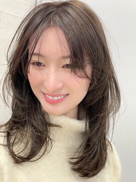 ピークアブー 表参道(PEEK-A-BOO) ☆大人かわいい20代30代40代くびれミディアムボブフェザーバング