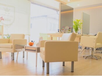 ココヘアアンドスパ(COCO Hair&SPA)の写真/年代ごとに出てくる悩みに合わせてしっかり相談させていただきます。大人女性の魅力を存分に引き出します＊