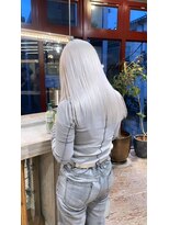 ヲタク(wotaku.)&nbsp;ホワイトシルバーハイトーンケアブリーチトリプルカラー髪質改善