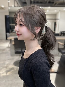 アイヴィ 表参道(IVY) 顔まわりカット フェイスレイヤー シースルーバング おくれ毛