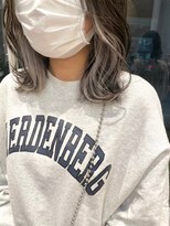 エコモ ヘアー(E Komo hair)&nbsp;可愛くもカッコイイ！薄シルバーインナーカラー♪