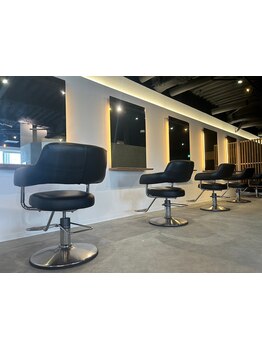 一人ひとりの身だしなみはRICHEから始まる☆「RICHE＝豊か」美を通して周りと差のつくRICHEな姿へ大変身！