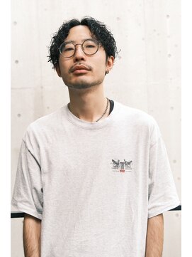 ブークル(boucle) センターパートパーマ　ハードスパイラル　スパイラルパーマ