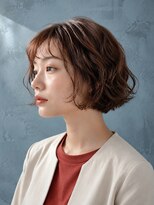 モト 船橋(moto)&nbsp;韓国ショートボブ低温デジタルパーマ上品銅色ウェーブ横顔船橋