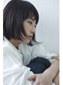 横顔でボブ