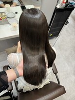 コア 梅田(Core)&nbsp;オリーブベージュ/髪質改善/レイヤーカット/グレージュ