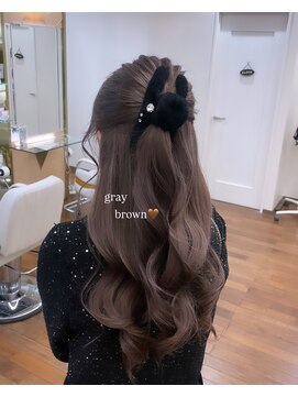 ディーボーイ 下通本店(D-BOY) グレーブラウン