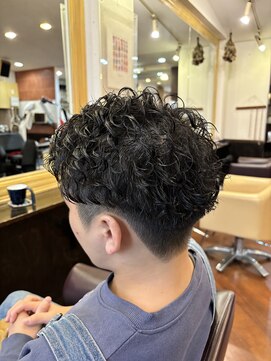 シャンプーボーイアネックス(SHAMPOO BOY Annex) メンズショート　ツイストスパイラルパーマ　佐世保