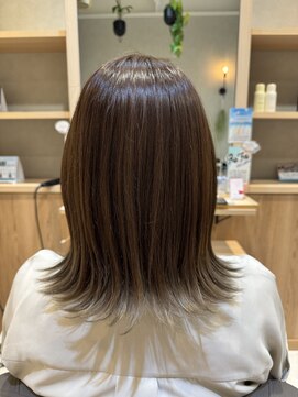 ゴートファクトリー(G.O.A.T factory) 艶髪透明感カラーに人気の顔周りレイヤー