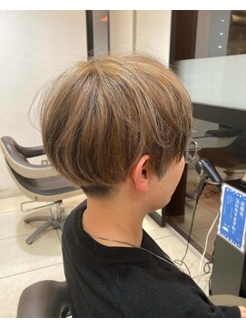 ヘアーリゾート クランプ 相模原店(hair resort clamp) ハイトーン刈り上げ女子