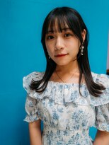 リュープリエ 笹塚(Lieu plie)&nbsp;セミロングの外ハネスタイルシースルーバング