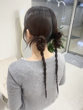 エレノア 梅田 大阪駅前第4ビル店(Eleanor) ツインカチモリ