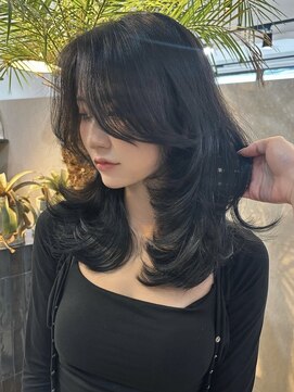 メリー オオサカ(Merly Osaka) 海外レイヤーカット