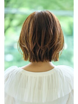 フラウ 住吉店 切りっぱなしボブ