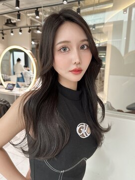 ロール 博多(Role) レイヤーカット小顔に見せるヘア/韓国ヘア/髪質改善/福岡/博多