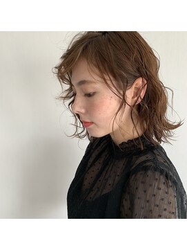 シャンプー 本店(SHAMPOO) シースルーバングの抜け感でふんわり柔らかなエアリーボブ