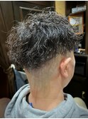 波打ちパーマ　刈り上げ　フェード　大宮　バーバー