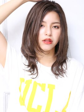 クラッチ ユニ(CLUTCH uni) 大人可愛い２０代３０代４０代小顔　セクシーミディ F8