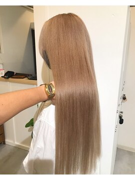 ピヨン 心斎橋(piLLon) ミルクティーベージュ