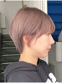 大人可愛い前下がりショートボブショートインナーカラー前髪あり