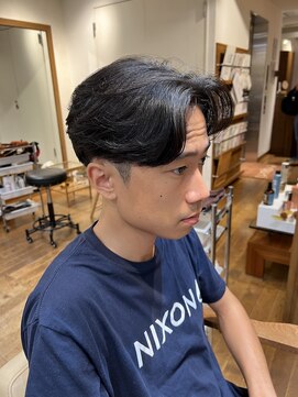 エクリ 麻布十番(equri) ショートセンターパート