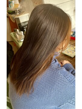 カチャカチャ(cacha cacha) 白髪生かしインナーハイトーンカラー