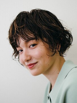 ピズム(PISM) ボブショート/ダークアッシュ/イメチェン/ふんわりカール