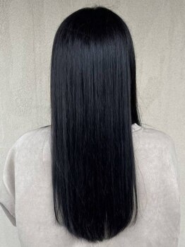 コルヘアー(Cor hair)の写真/髪質に合わせた薬剤を使用し,くせ毛やうねりをしっかり伸ばしつつ自然でツヤのあるストレートヘアを実現★
