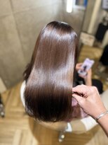 イリー 代官山(ILY)&nbsp;髪質改善/縮毛矯正/白髪ぼかし/白髪染め/30代・40代・50代・60代