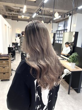 ジーニー 横浜(giinii) シャドールーツ__デザインカラー