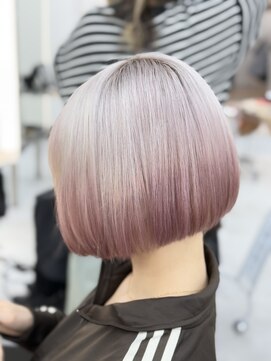ビューブルー 亀戸錦糸町(VIEW BLUE) 美髪シアーカラーピンクブラウンショートカット切りっぱなしボブ
