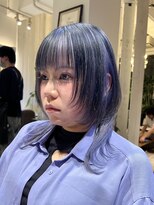 グラッド(GLAD.) ミディアムウルフカット/ブリーチカラー/顔まわりレイヤーカット